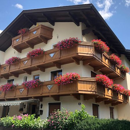 Gaestehaus Neuhauser Zell am Ziller Buitenkant foto