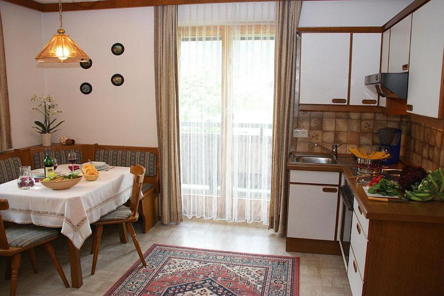 Gaestehaus Neuhauser Zell am Ziller Buitenkant foto