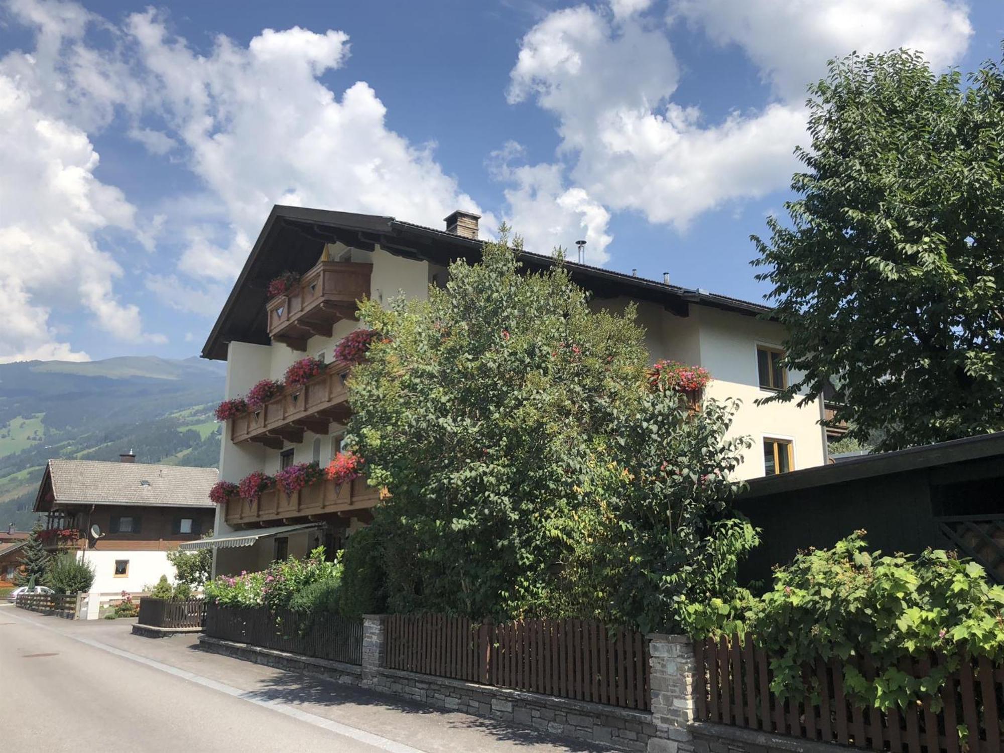 Gaestehaus Neuhauser Zell am Ziller Buitenkant foto